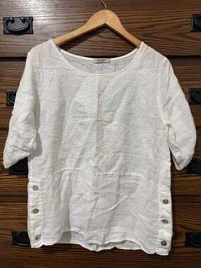 Lungo L’arno white linen made in Italy blouse top Large fern leaf design